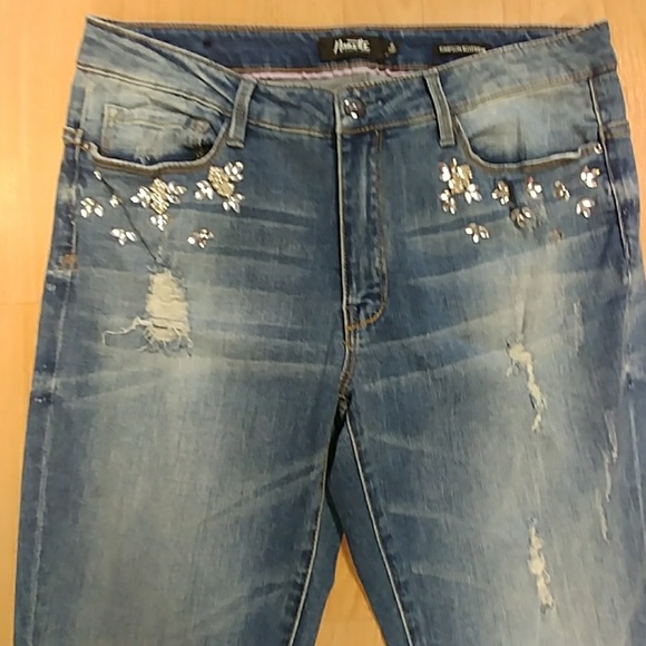 Nanette Lepore Boyfriend Jeans with Bling - Picture 2 of 8
